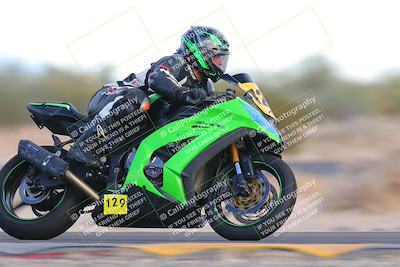 media/Sep-24-2022-CVMA (Sat) [[a45f954247]]/Race 14 Amateur Supersport Open/